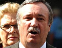 Máy bay chở tỷ phú Australia mất tích